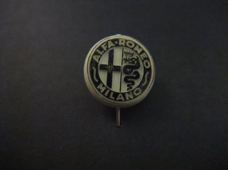 Alfa-Romeo Milano Italiaanse autofabrikant zwart-wit logo